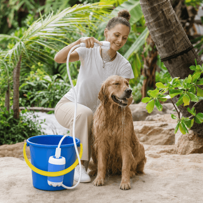 PawShower Pro™ – Draagbare Hondendouche & Pootjesreiniger